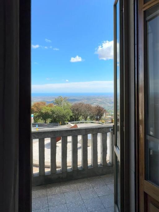 Palazzo Pia Rooms Valdragone Esterno foto
